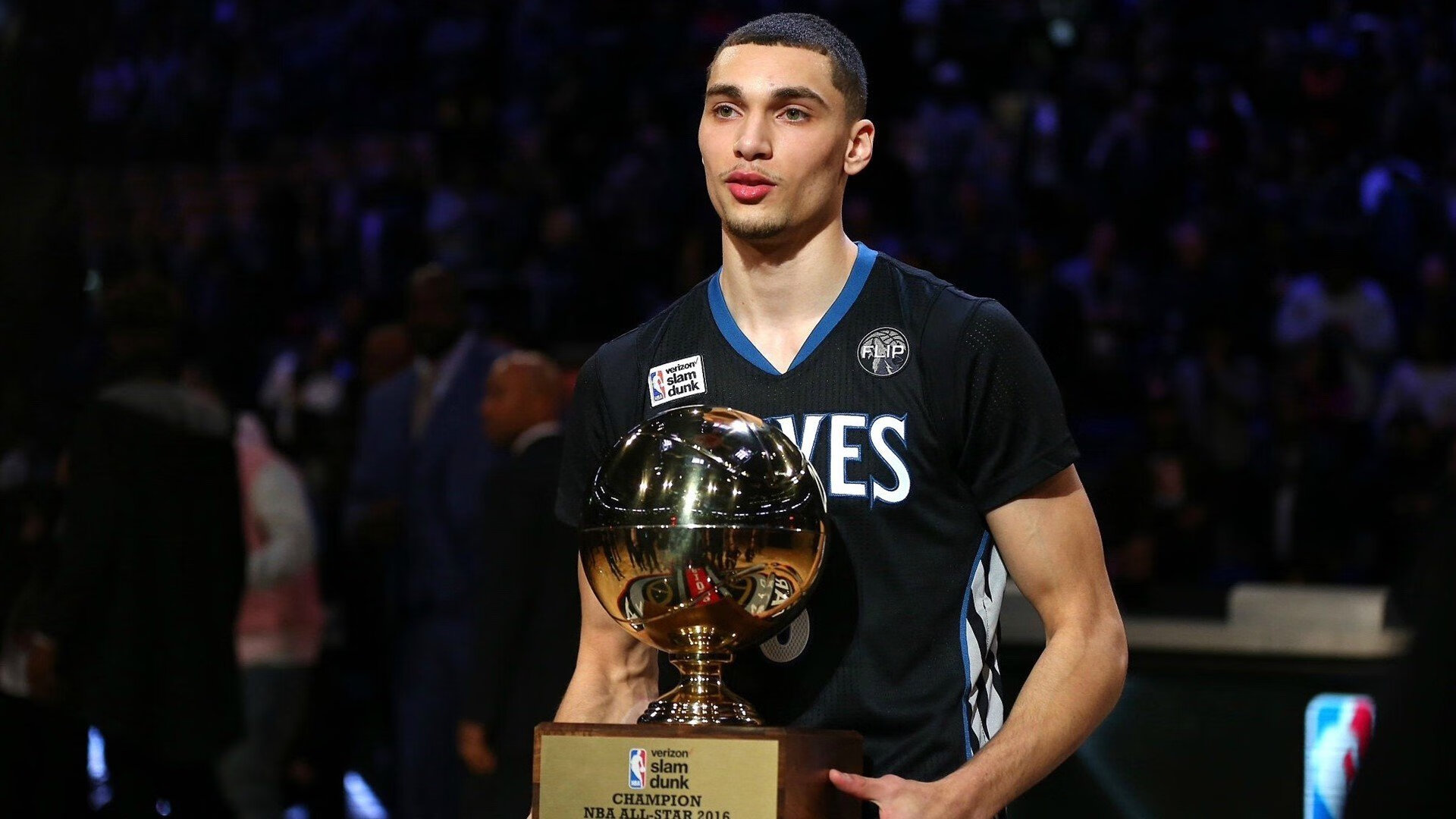 九游9游-英超：热刺4-1大胜沃特福德，孙兴慜两次助攻，热刺1-0沃特福德升榜首 孙兴慜建功