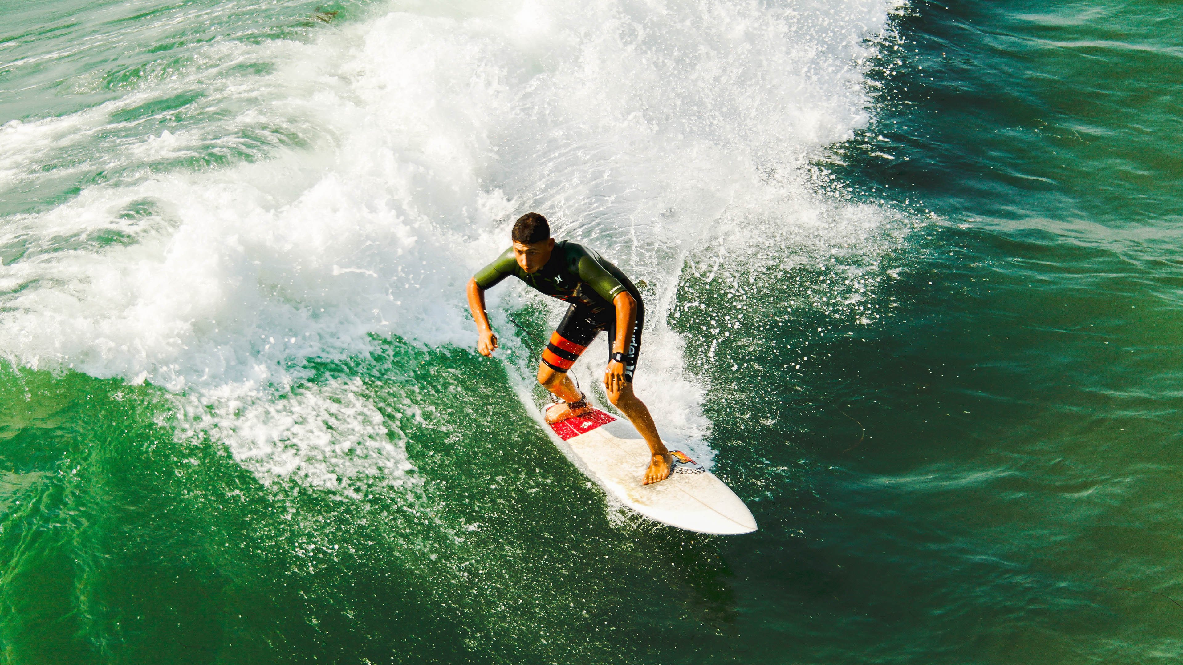 JIU YOU GAME-赛事亮点回顾：年度最佳战役赏析，最佳战绩怎么讲